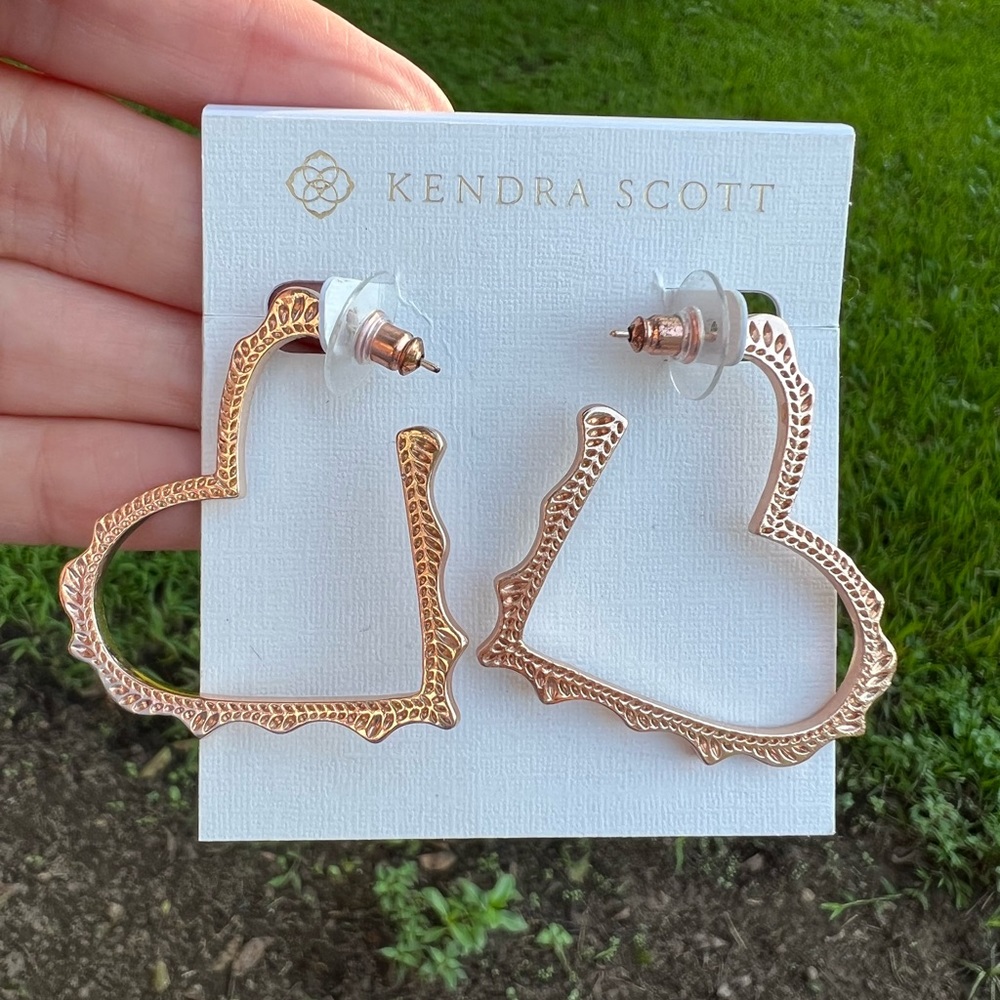 Kendra Scott Sophie Rose Gild Heart Hoop Earrings